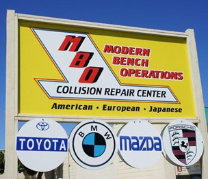 Modern Bench Operation Collision Repair Center