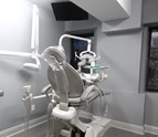 Dental_chair_at_Advanced_Dental_Arts.jpg