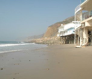 Malibu Beach House For Rent